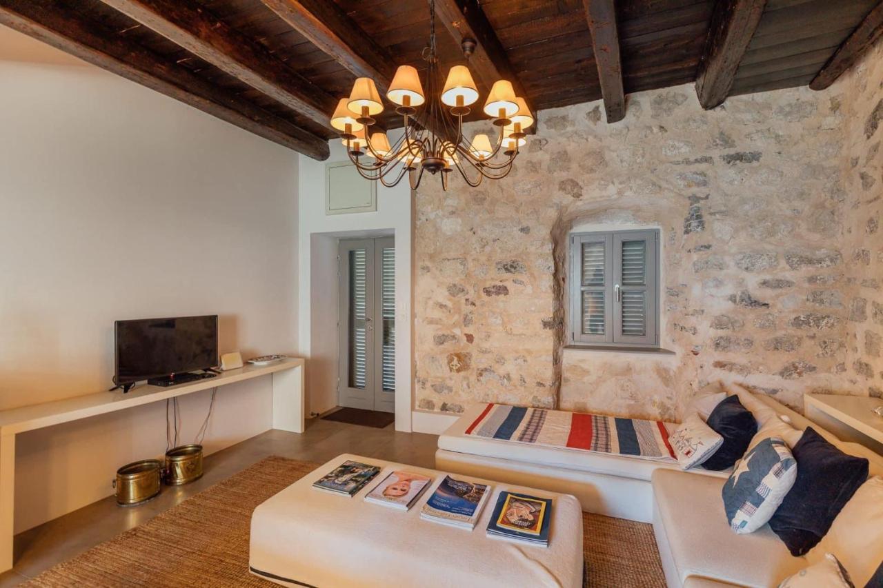 18Th Century Villa In The Unesco Bay Of Kotor Extérieur photo